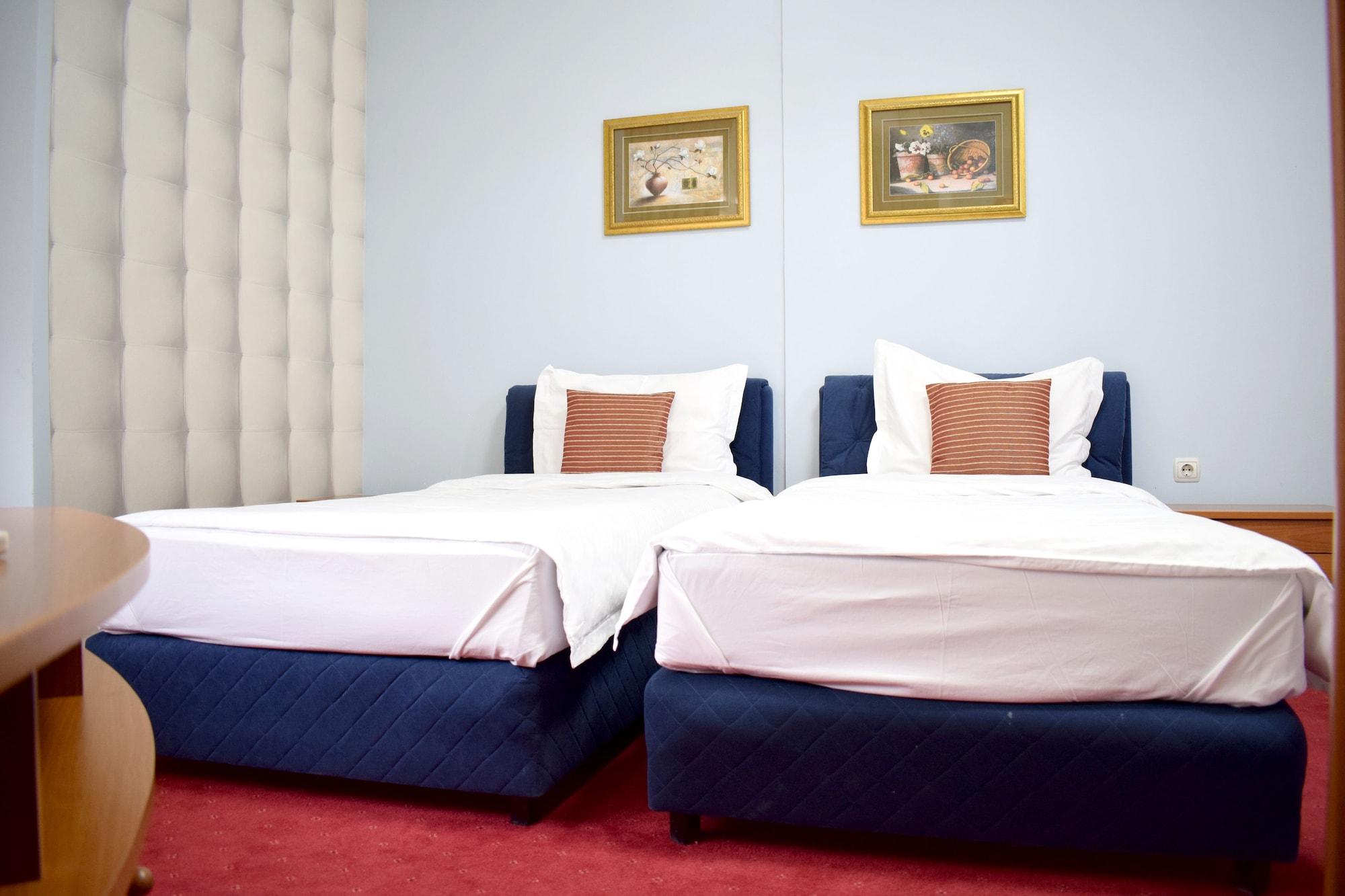 Hotel Aristocrat & Fish Restaurant Skopje Zewnętrze zdjęcie