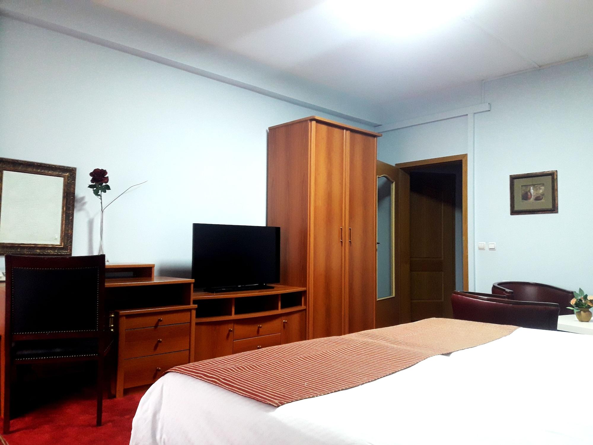 Hotel Aristocrat & Fish Restaurant Skopje Zewnętrze zdjęcie