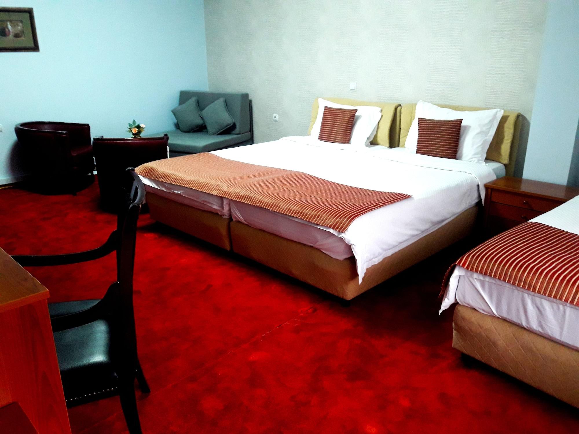 Hotel Aristocrat & Fish Restaurant Skopje Zewnętrze zdjęcie