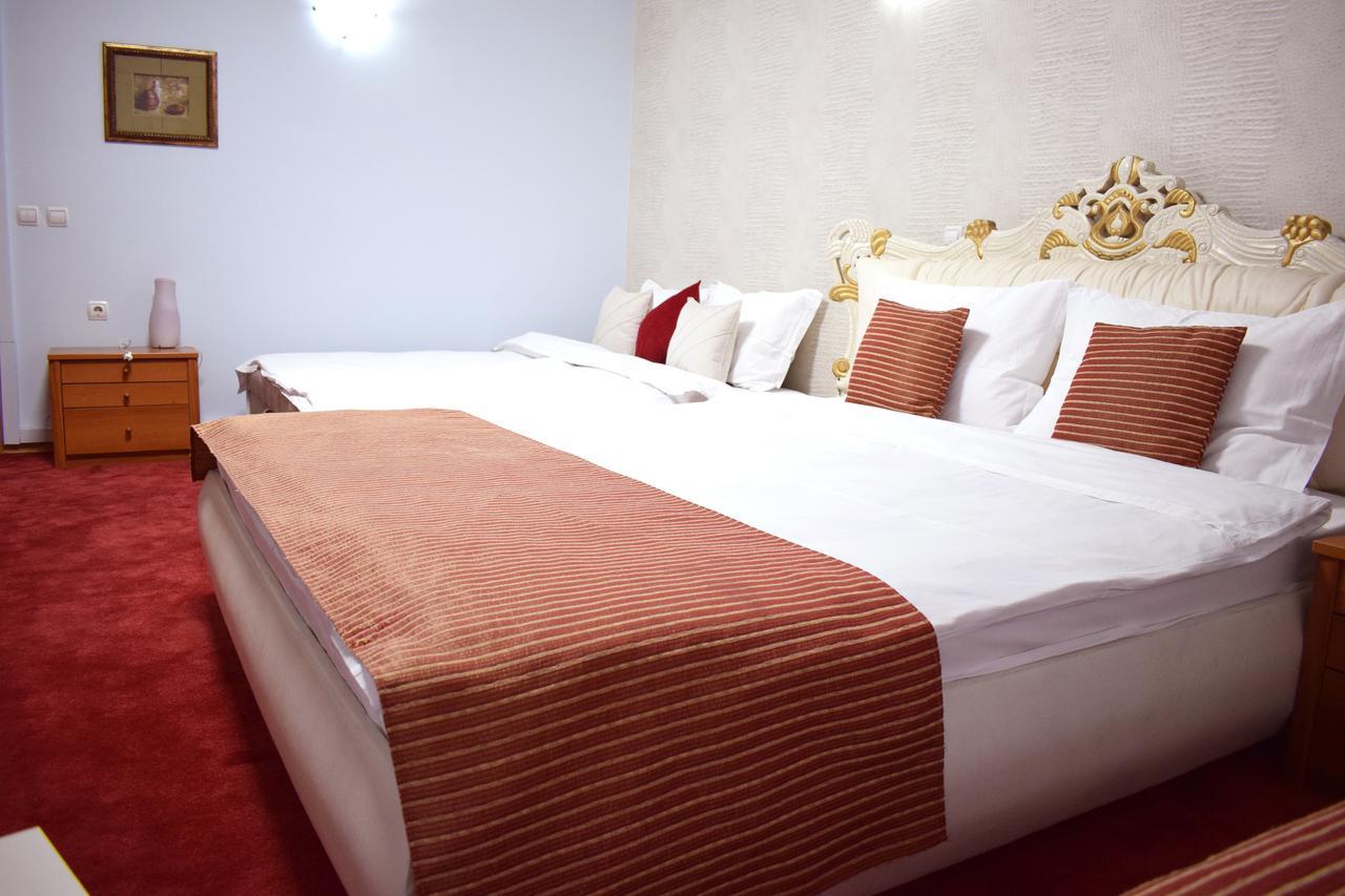 Hotel Aristocrat & Fish Restaurant Skopje Zewnętrze zdjęcie