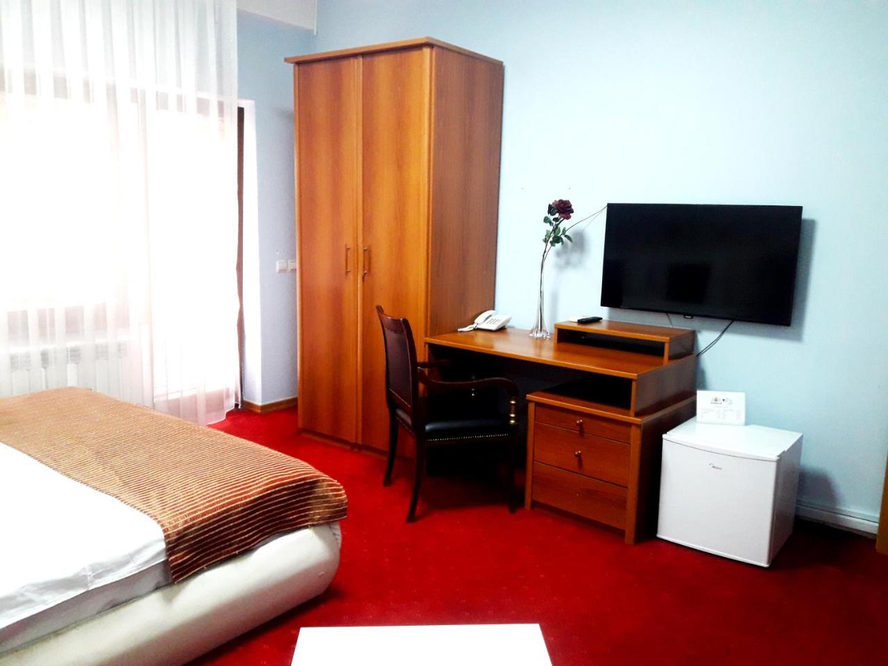 Hotel Aristocrat & Fish Restaurant Skopje Zewnętrze zdjęcie