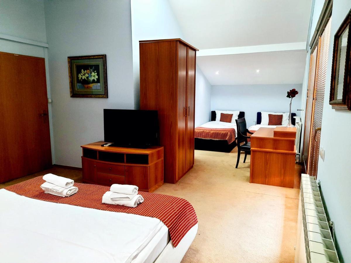 Hotel Aristocrat & Fish Restaurant Skopje Zewnętrze zdjęcie